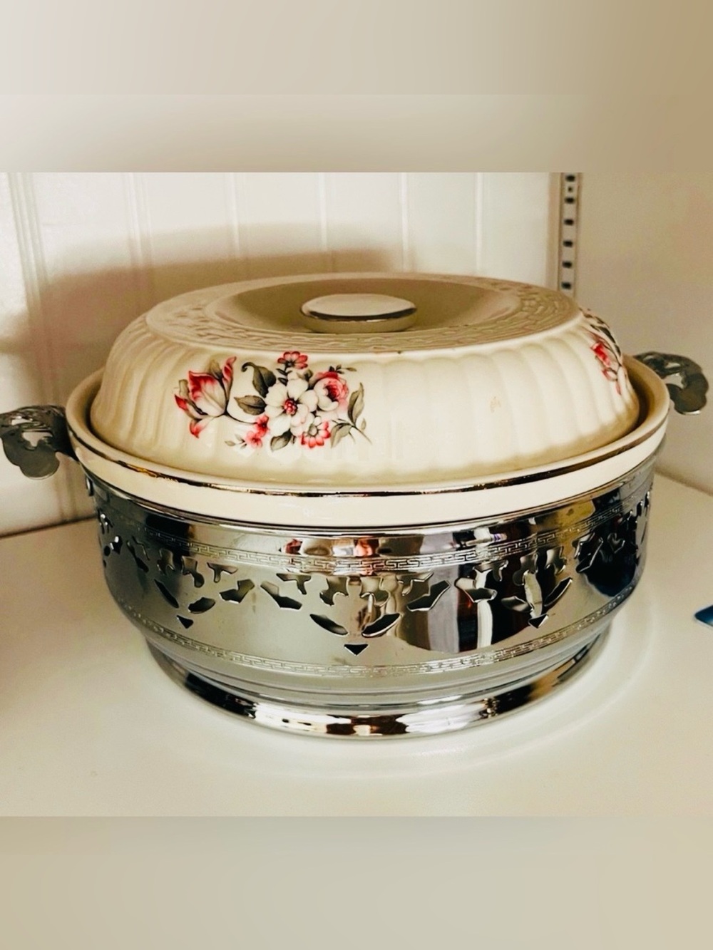 Vintage Forman Family Casserole Dish Chrome Trivet Pink Floral Pattern 2 Qt